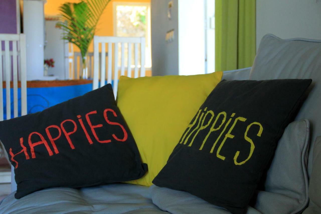 Happy Hippies House Apartamento Sainte-Rose Exterior foto